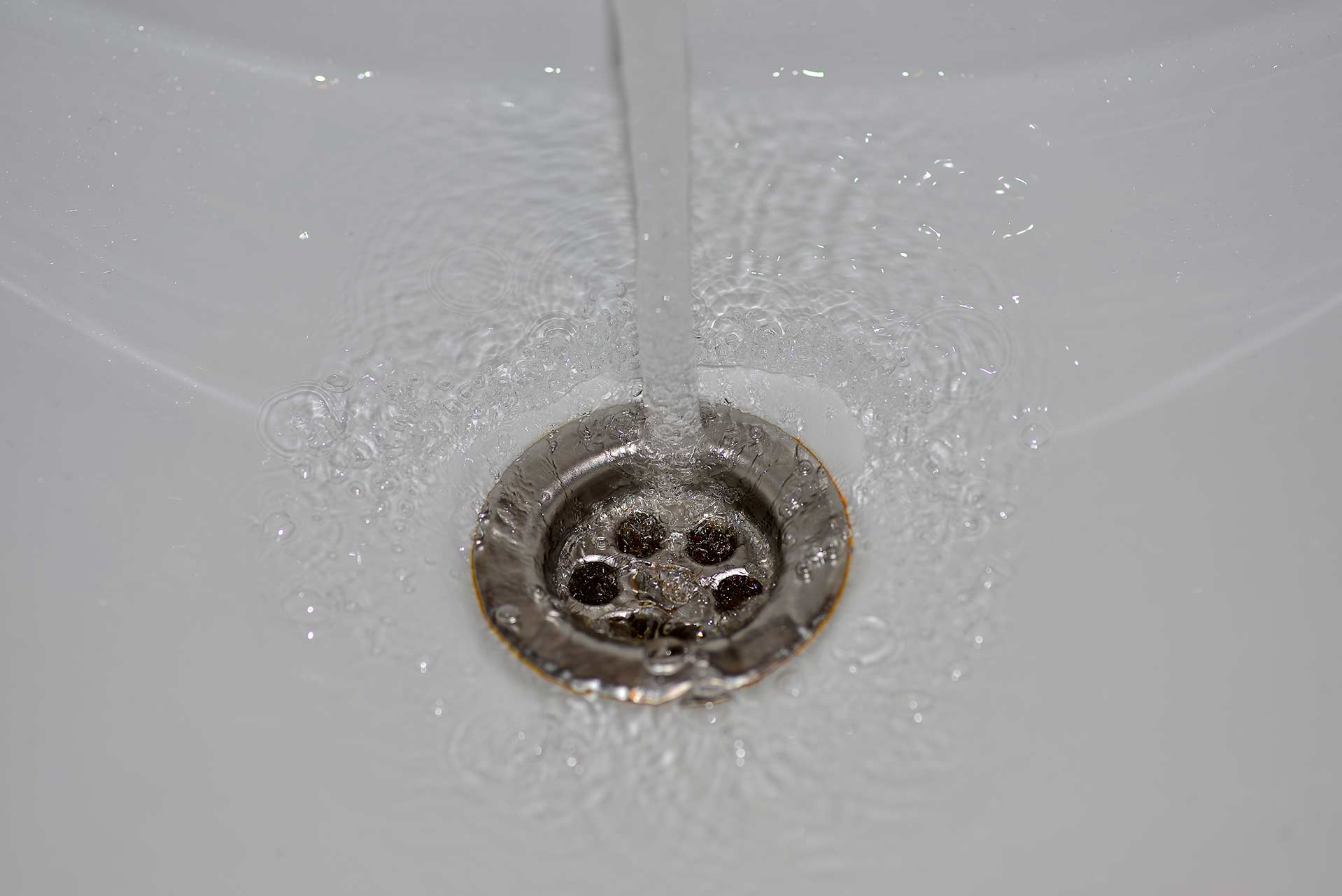 A2B Drains provides services to unblock blocked sinks and drains for properties in Wolverton.